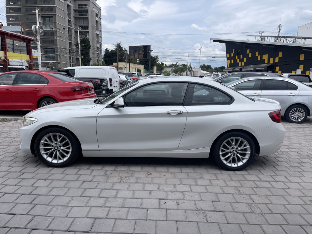 BMW 220i Coupe 2017