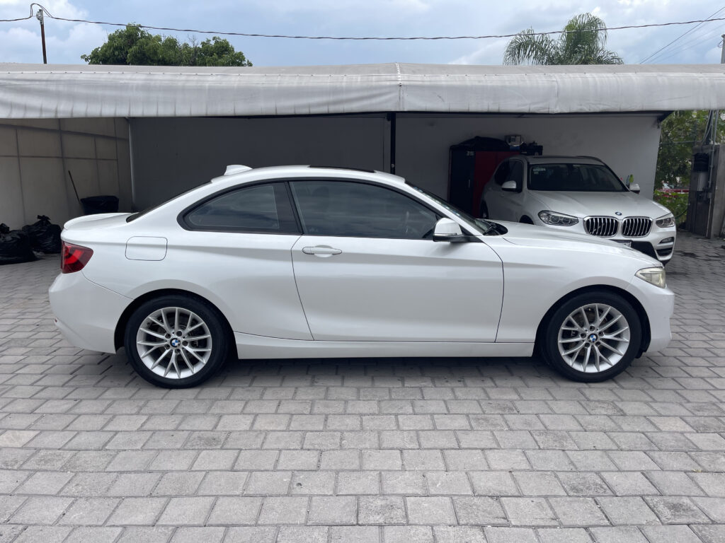 BMW 220i Coupe 2017